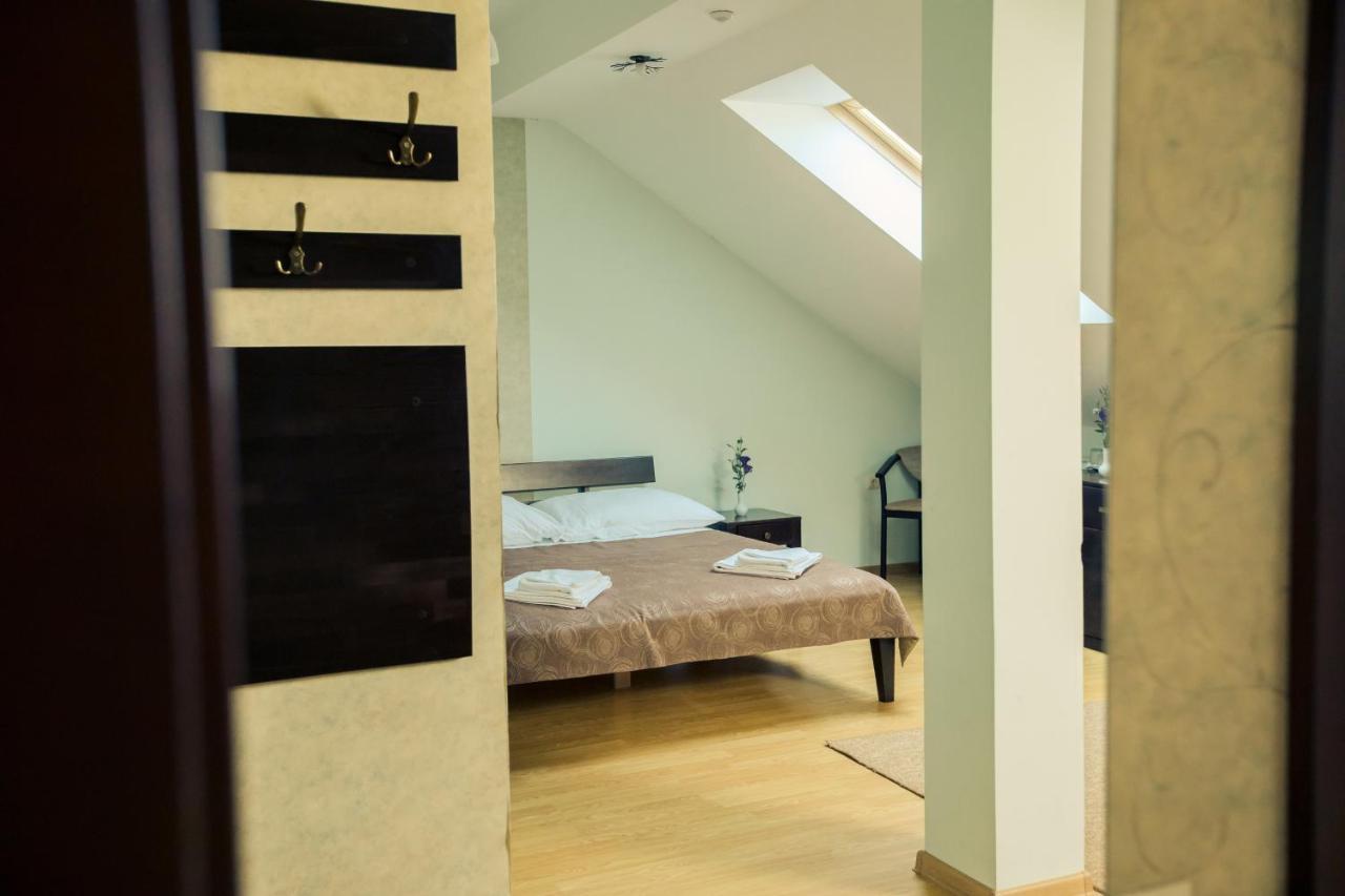 Premiere Hotel Khust Eksteriør billede
